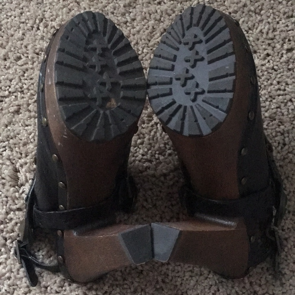 Sam Edelman - Picture 2 of 3